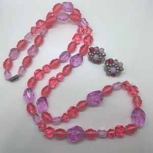 1950’s jewelry set VTG in Pink/Barbie